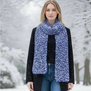 Scarf Hand Crafted Blue White KnitChunky Cozy